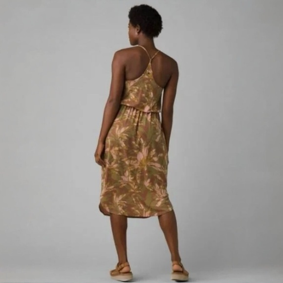 prAna Ayla Printed Midi Dress M Stretch Racerback Built-In Shelf Bra - Picture 3 of 14